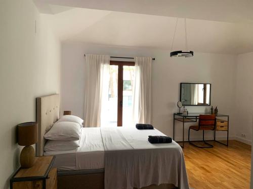 Dormitorio principal escritorio