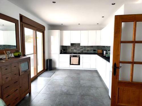 Cocina desde el salón