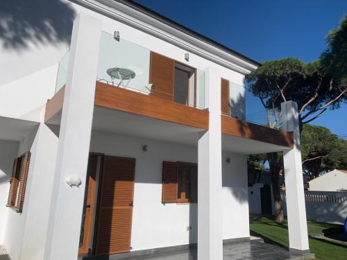 Salida de la cocina, balcón lateral